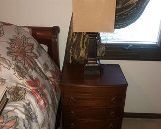 Night Stand w/Lamp