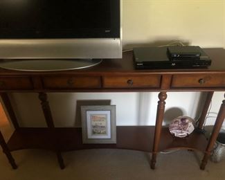 Console Table w/Drawers