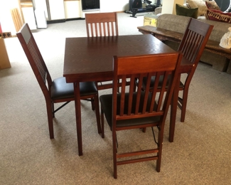 Folding Wood Table/4 Chairs