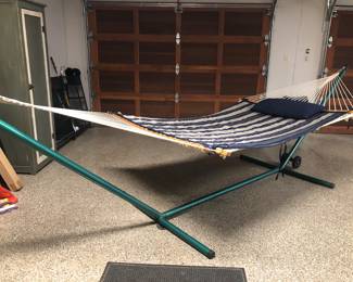 Hammock w/Rolling Stand