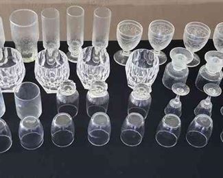 TOI055 - Assorted Glassware