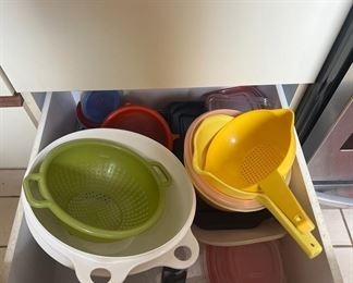 TOI101- Mystery Kitchen Lot