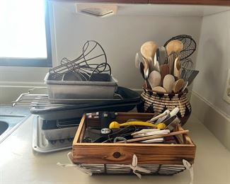 TOI150- Mystery Kitchen Lot