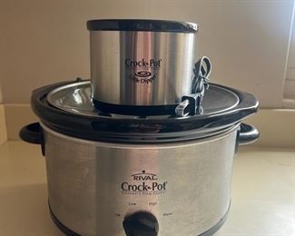 TOI165- (2) Rival Crock Pots