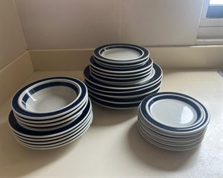 TOI178- Arabia Finland Ceramic Dinnerware