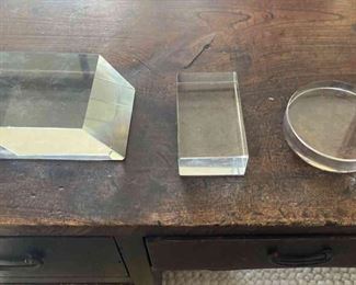 TOI221 Crystal Paper Weights