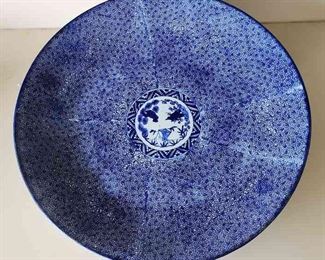 TOI224 - 18-Inch Diameter Blue And White Platter