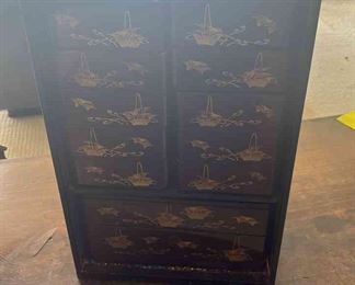 TOI232 Vintage Japanese Lacquer Bento Box Set