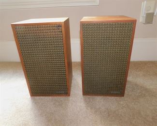 VINTAGE CONCERTONE SK88 BOOKSHELF SPEAKERS
