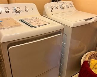 #101) - $950 - Matching Pair GE Profile Traditional Washer and Dryer.  Clean.  Smoke Free Pet Free Home.  