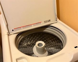 #101) - $950 - Matching Pair GE Profile Traditional Washer and Dryer.  Clean.  Smoke Free Pet Free Home.  