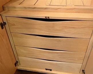 #112) - $500 - Vintage Henredon Scene II OliveAsh Burled Wood 3 Piece Amoire/Media Cabinet. With Glass Display Shelves. Lighted. 4 Glass Shelves. 3 Shelves inside cabinet. Hanging Rod. 4 Drawers. Full Width 80 Inches wide. Center Section. 34 x 22 x 86. Each side 23 x 16 x 78. Available for pick up near the Country Club Plaza in KCMO