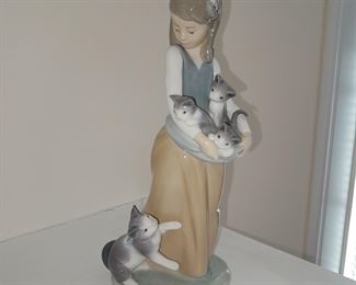 Lladro Figurine