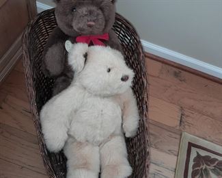 Gund Plush Bears In Wicker Sleigh