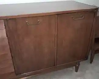 BEAUTIFUL Original Mid-Century Modern Bedroom Suite (2 Nightstands, Tall "Dania" Dresser, & Low "Dania" Dresser) By Merton Gershun For American Of Martinsville (NEAR MINT CONDITION!)