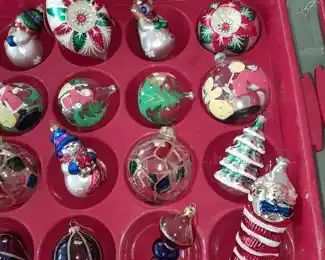 Glass Christmas Ornaments (Antique, Vintage, & Contemporary)