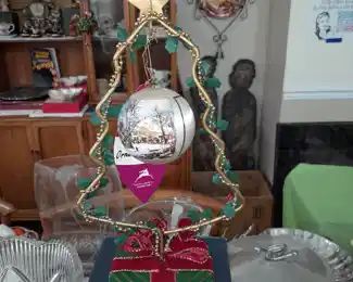 Christmas Tree Shaped Ornament Holder