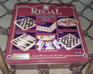 Regal 12 Game Set In Tin