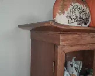 BEAUTIFUL Mid-Century Modern Dining Room Hutch/Display Cabinet W/ Original Hardware