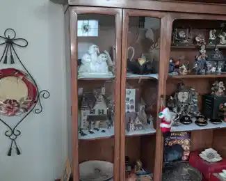 BEAUTIFUL Mid-Century Modern Dining Room Hutch/Display Cabinet W/ Original Hardware