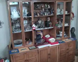 BEAUTIFUL Mid-Century Modern Dining Room Hutch/Display Cabinet W/ Original Hardware