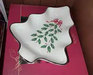 Lenox Christmas Tree Dish W/ Box