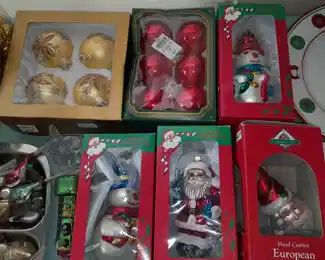 Glass Christmas Ornaments (Antique, Vintage, & Contemporary)