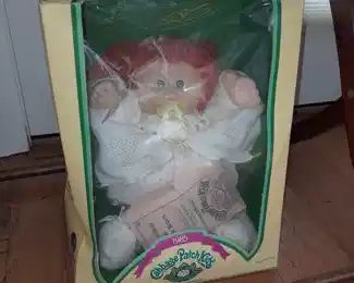 Vintage Cabbage Patch Doll In Box 1985
