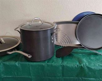 Calphalon Pieces More