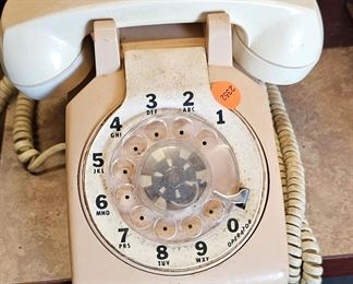 VINTAGE TELEPHONE
