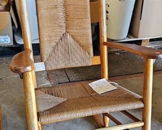 WOODEN ROCKING CHAIR
