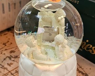 SNOWBABIES SNOWGLOBE