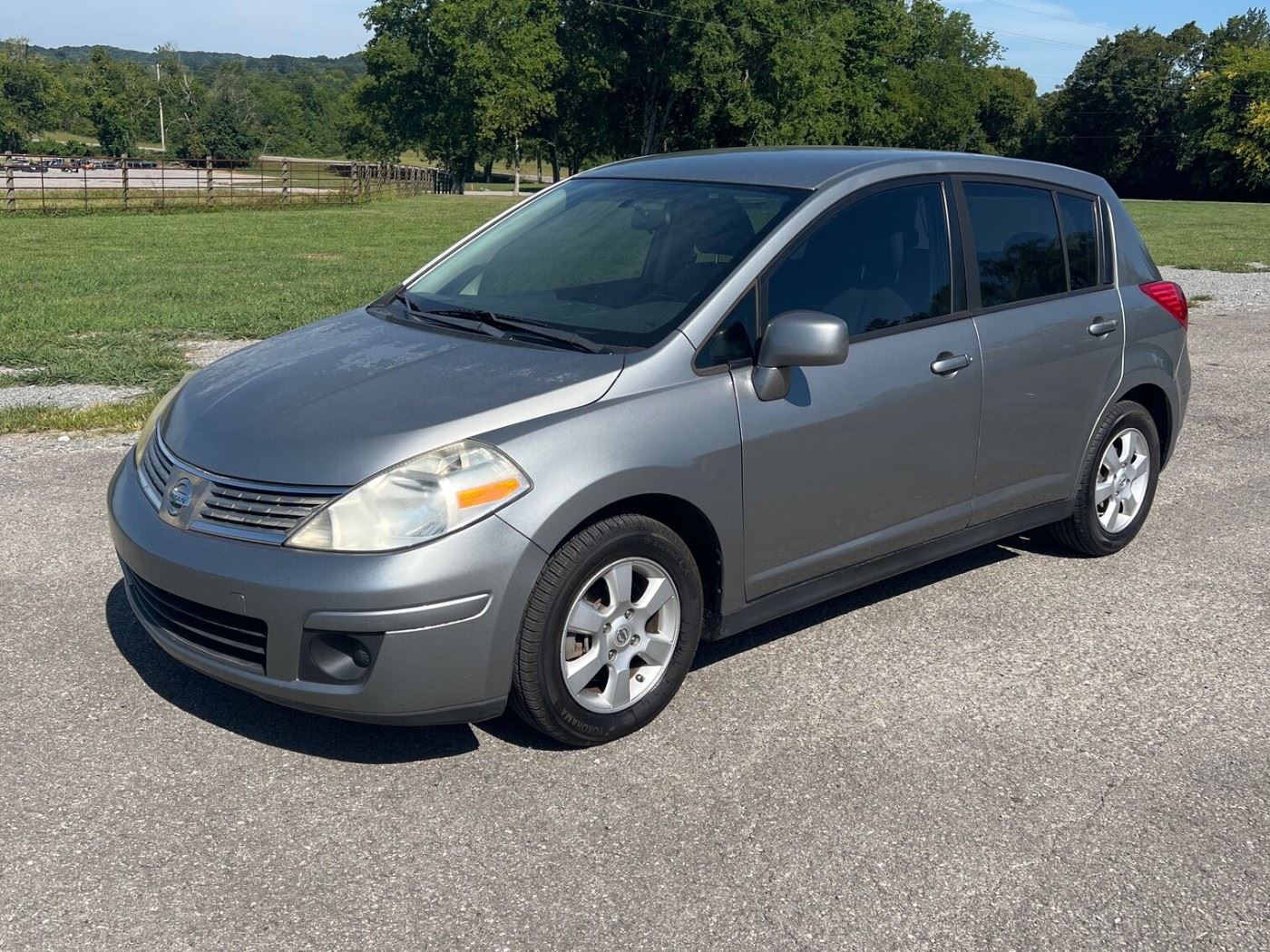 2009 NISSAN VERSA