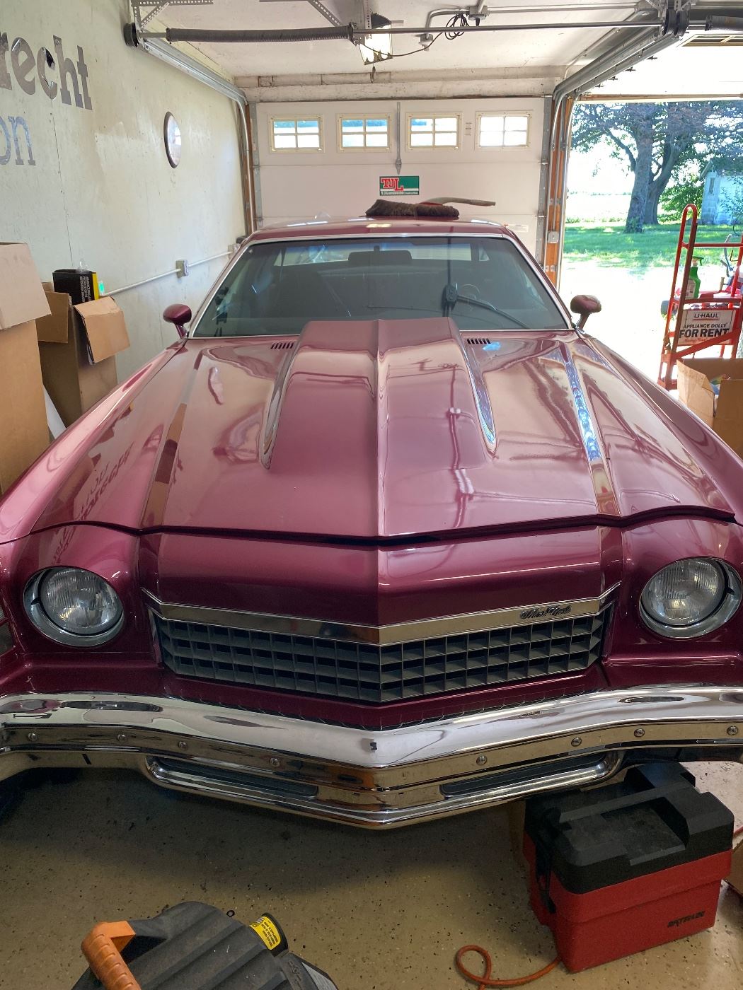 1974 Monte Carlo. Chevy 454 blower motor with a 4 barrell carborator, 3 speed transmission, and posi-track rear-end.