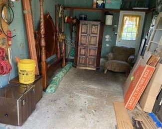 Pine corner cabinet, king-size four-poster bed