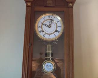 Wall clock/mantle 