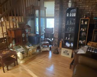 Family room items...