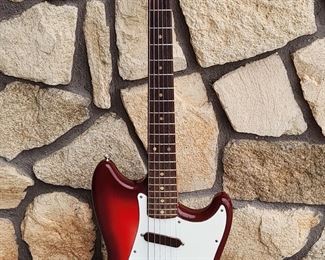 1961 FENDER Musicmaster Sunburst Electric Guitar