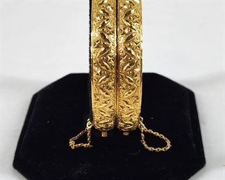 Stunning Pair 14K Gold Bangle Bracelets 522.2 Gr