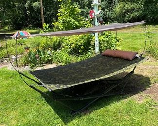 Yard hammock 