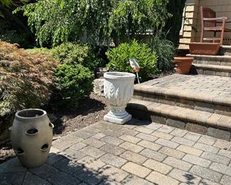 OUTDOOR GARDEN POTS AND BENCH