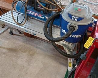 Devil Bliss Impact Series Three Gallon Air Compressor 1.5 H.P., 4 Gallon Shop-Vac