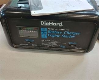 DieHard - Fully Automatic Battery Charger/Engine Starter