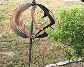 Double Sphere Wind Spinner