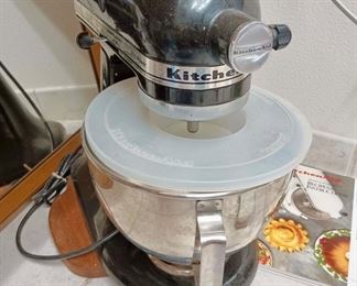 Black Kitchen Aid Standing Mixer