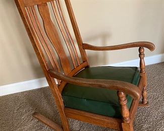 Oak rocker with leather seat