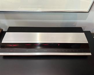 Bang & Olufsen BeoMaster 2400