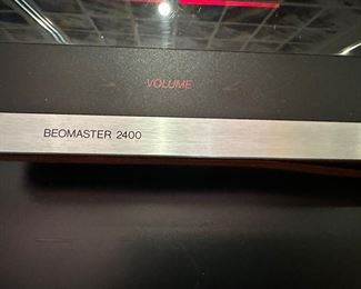 Bang & Olufsen BEOMASTER 2400 receiver