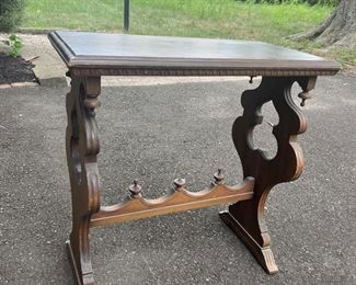 Small antique table $25
26” x 14” x 26”H 