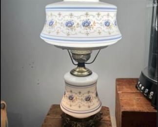 $75
Vintage Quoizel Hurricane 3-Way Lamp 1973 Blue Abigail Adams 21"H